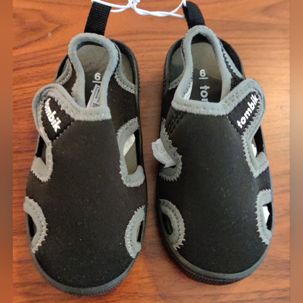 **** NWOT Boys Casual Cute TOMBIK Sandals (6 Toddler)